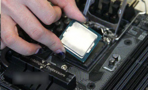 手把手教你新手如何组装一台显卡玩游戏的台式电脑-帽帽电脑网